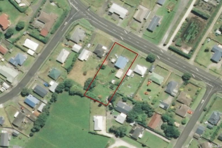 Photo of property in 192 Tasman Street, Opunake, 4616