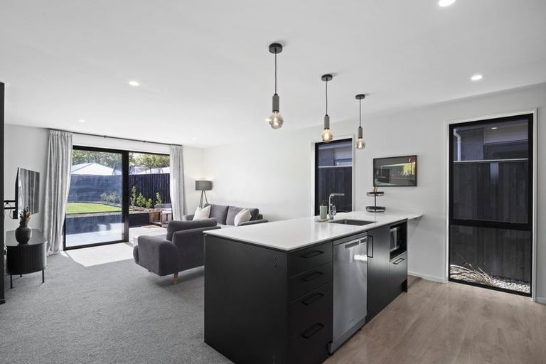 Photo of property in 19 Croydon Street, Woodend, 7610