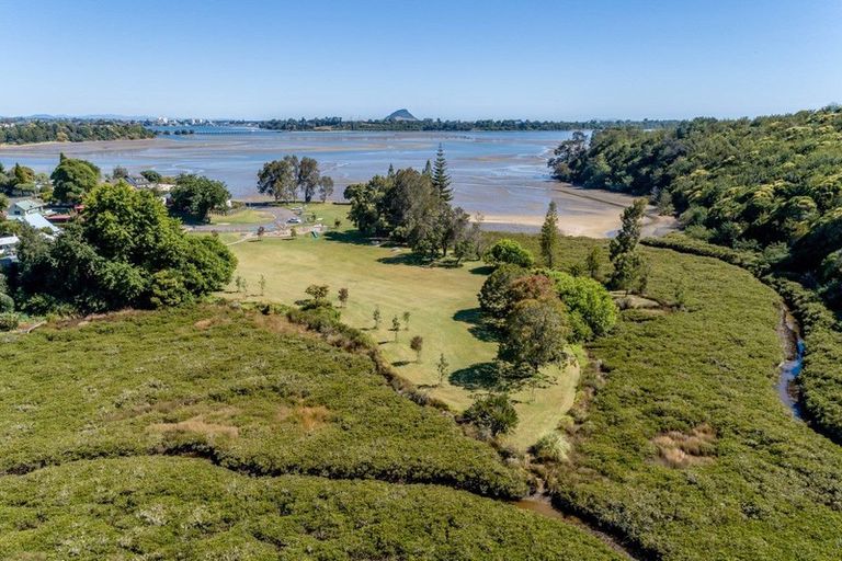 Photo of property in 74 Esmeralda Street, Welcome Bay, Tauranga, 3112