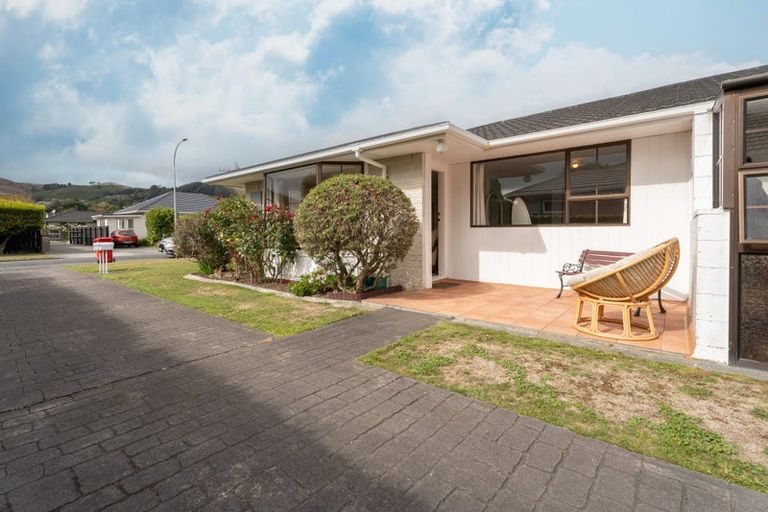 Photo of property in 15a Nathan Street, Tawa, Wellington, 5028