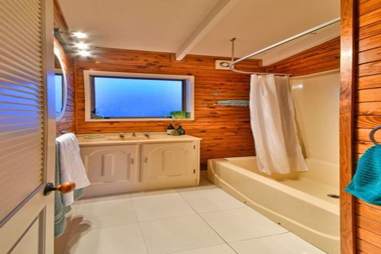 Photo of property in 23 Bluewater Place, Wattle Downs, Auckland, 2103