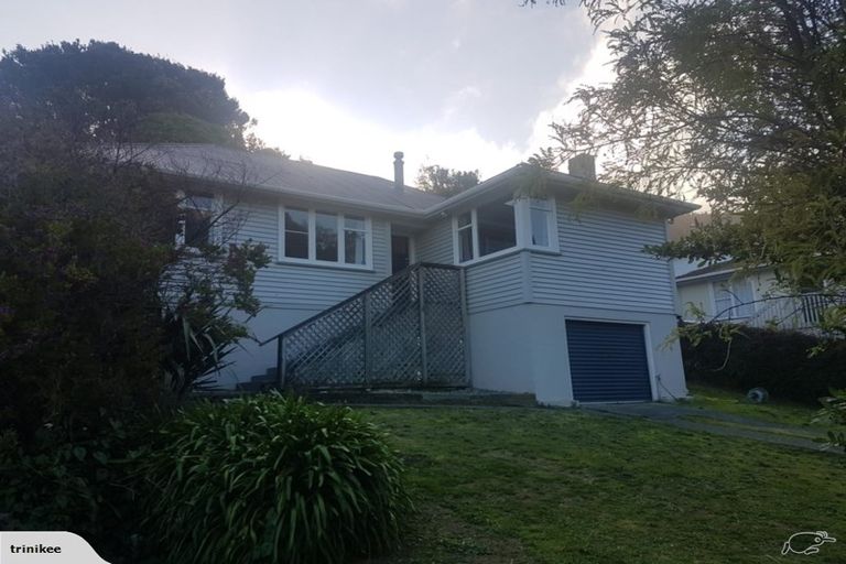 Photo of property in 2 Wilfred Street, Tawa, Wellington, 5028