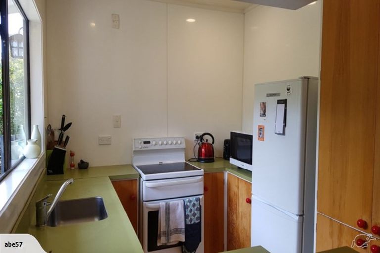 Photo of property in 56 Woodside Road, Massey, Auckland, 0614