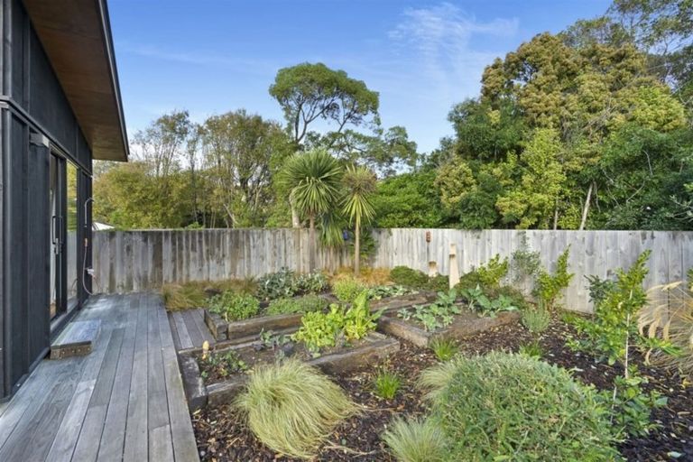 Photo of property in 69a Beachville Road, Redcliffs, Christchurch, 8081