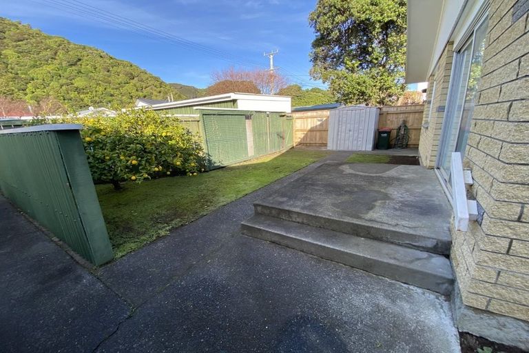 Photo of property in 1/66 Oroua Street, Eastbourne, Lower Hutt, 5013