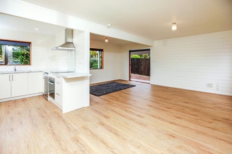 Photo of property in 14 Kiwi Avenue, Forest Lake, Hamilton, 3200