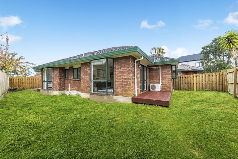 Photo of property in 22a Martin Jugum Lane, Ranui, Auckland, 0612