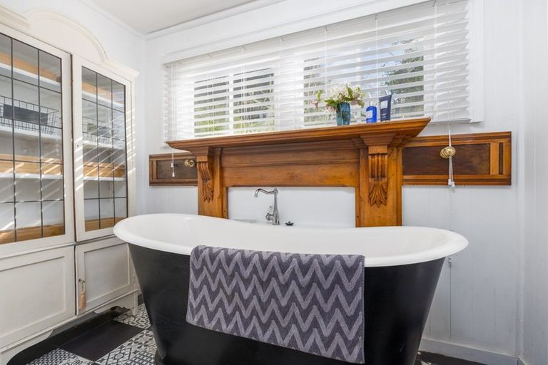 Photo of property in 12 Russell Street, Stepneyville, Nelson, 7010