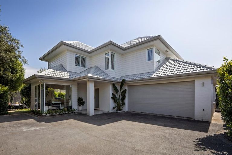 Photo of property in 44 Milford Road, Milford, Auckland, 0620