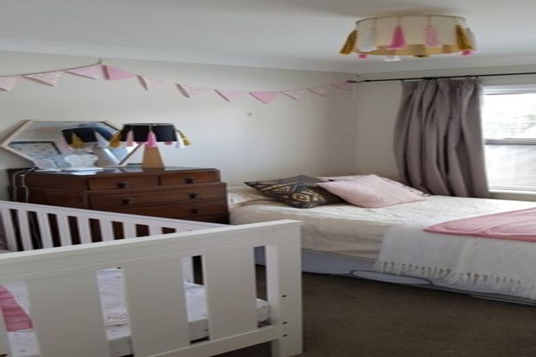 Photo of property in 38 Crawford Avenue, Mangere Bridge, Auckland, 2022