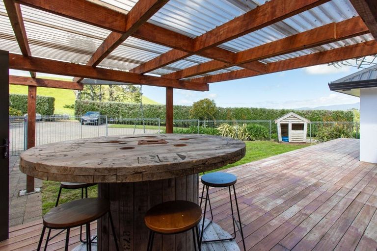 Photo of property in 14 Centre Road, Matamau, Dannevirke, 4977