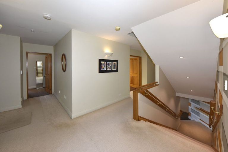 Photo of property in 12 Overdale Drive, Cashmere, Christchurch, 8022