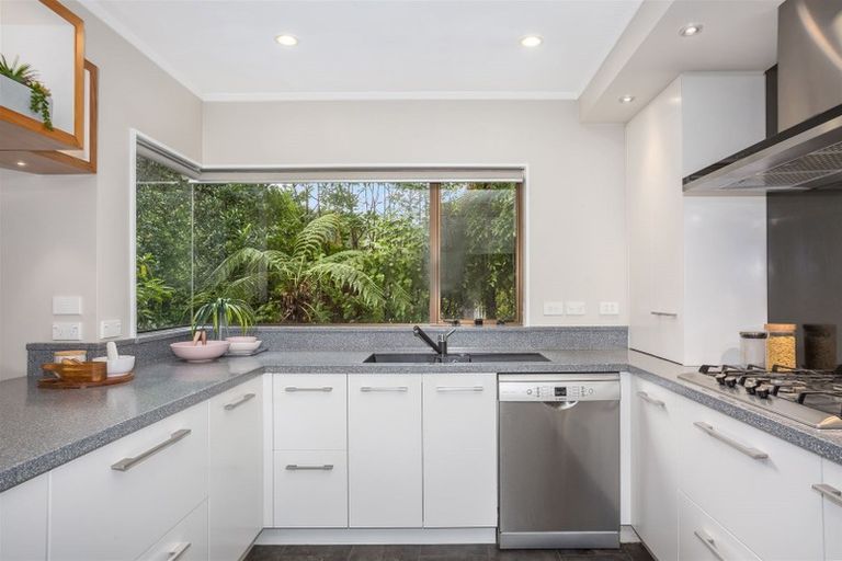 Photo of property in 14 Furneaux Grove, Whitby, Porirua, 5024