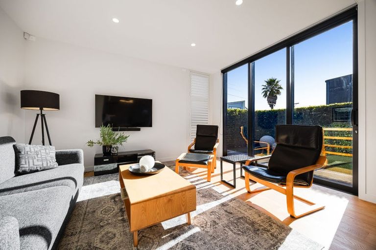 Photo of property in 39d Kowhai Road, Mairangi Bay, Auckland, 0630