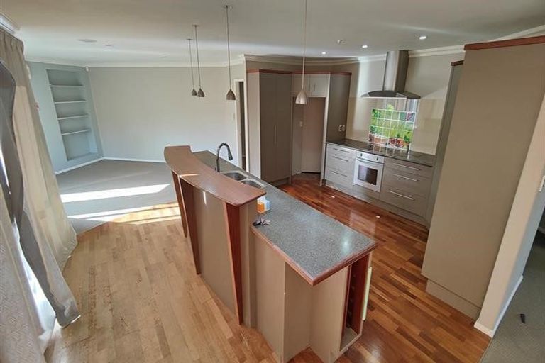 Photo of property in 10 Nielsen Gardens, Rototuna, Hamilton, 3210