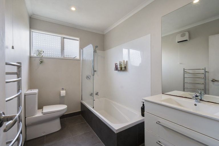 Photo of property in 146e Victoria Avenue, Hokowhitu, Palmerston North, 4410