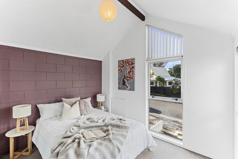 Photo of property in 1 La Salle Drive, Westown, New Plymouth, 4310