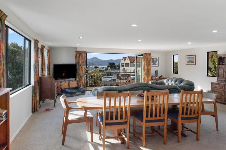 Photo of property in 9/45 Beach Road, Waikawa, Picton, 7220