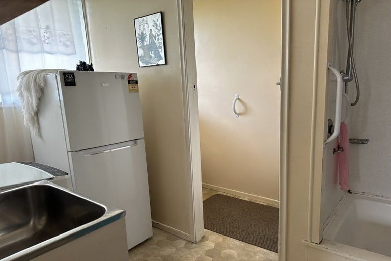 Photo of property in 97 High Street, Eltham, 4322