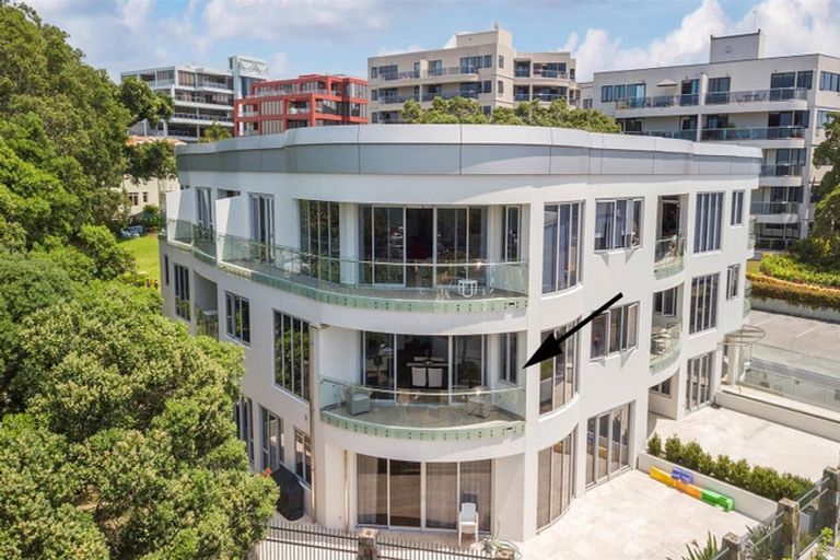 Photo of property in 1/7 The Promenade, Takapuna, Auckland, 0622