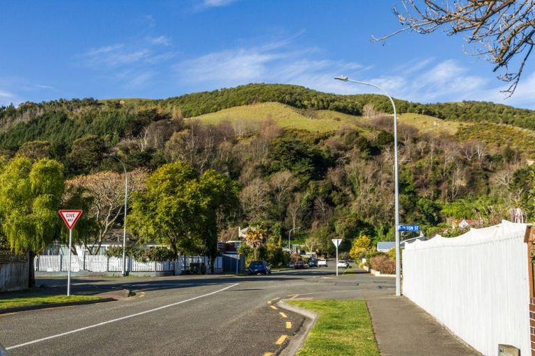 Photo of property in 2/74 Cambria Street, The Wood, Nelson, 7010