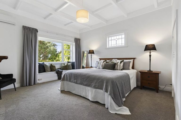 Photo of property in 12 Niccol Avenue, Narrow Neck, Auckland, 0624