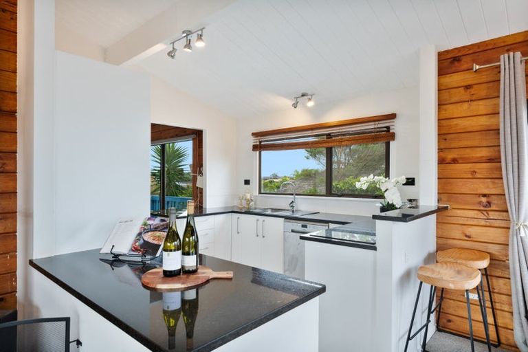 Photo of property in 22 Palomino Drive, Henderson, Auckland, 0612