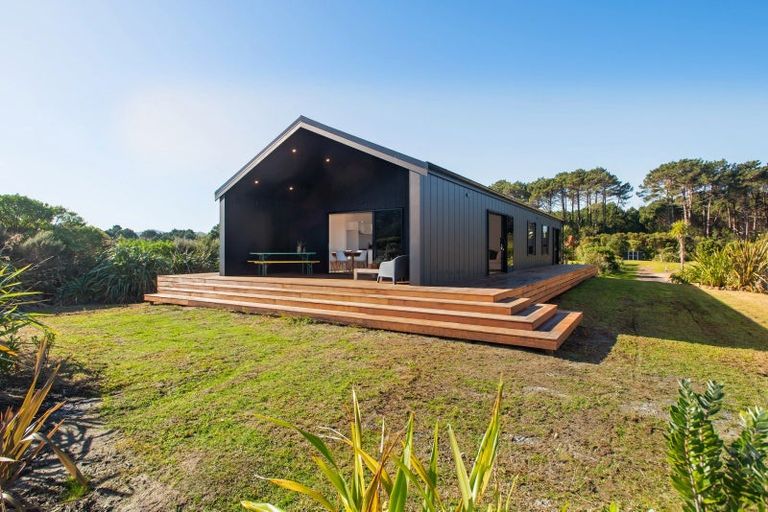Photo of property in 4 Tarapuka Way, Mahia, Nuhaka, 4198