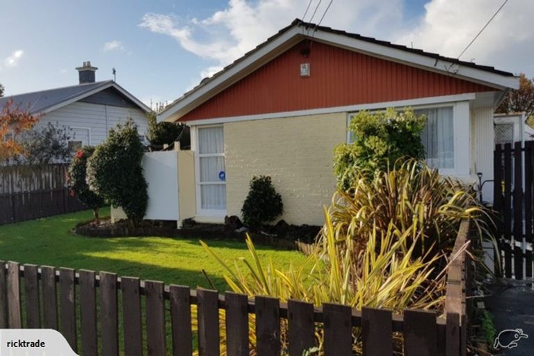 Photo of property in 1/5 Grove Road, Papakura, 2110