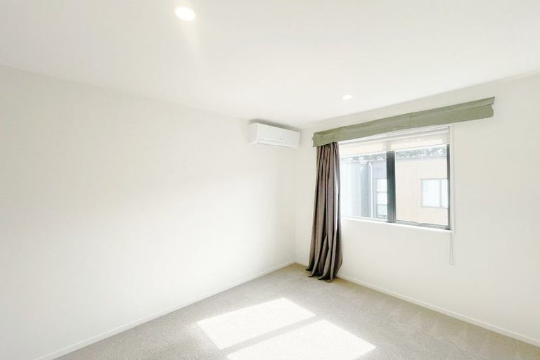 Photo of property in 7/22 Ryburn Road, Mount Wellington, Auckland, 1062