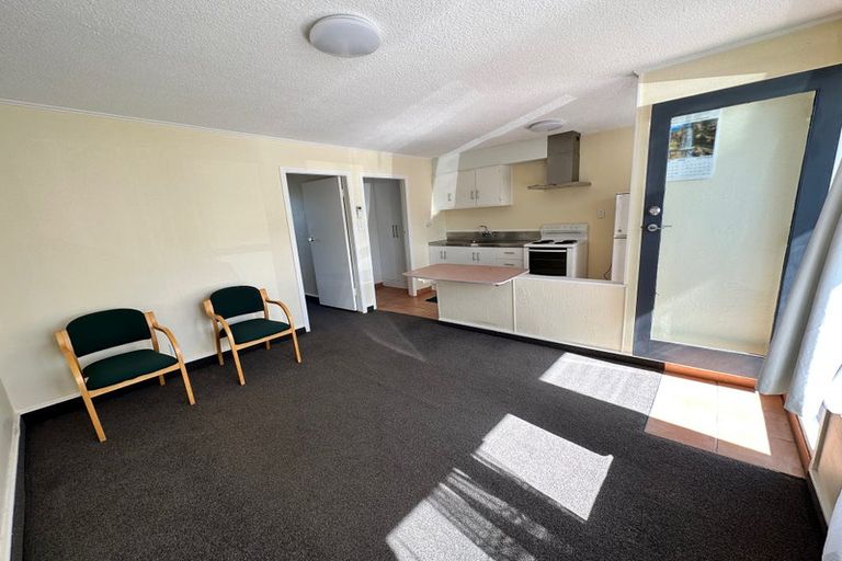 Photo of property in 327 Adelaide Road, Newtown, Wellington, 6021