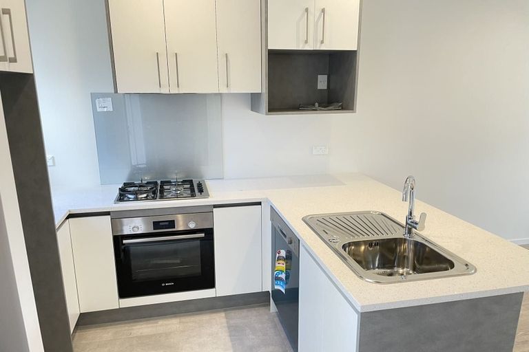 Photo of property in 10/44 Schnapper Rock Road, Schnapper Rock, Auckland, 0632