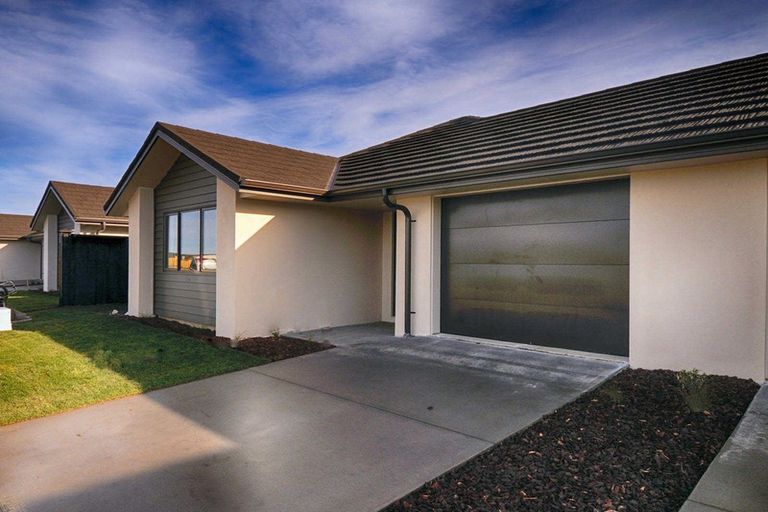 Photo of property in 53 Farnborough Way, Rolleston, 7615