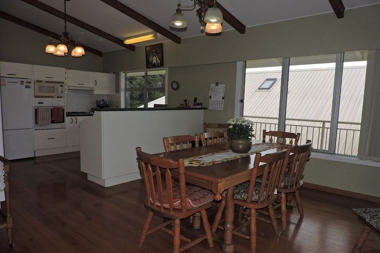 Photo of property in 9 Patui Avenue, Ngarimu Bay, Thames, 3575