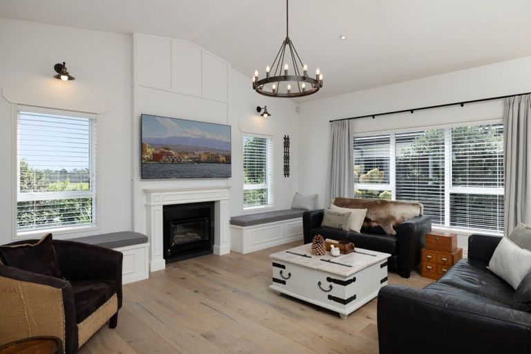 Photo of property in 18 Montia Close, Papamoa Beach, Papamoa, 3118