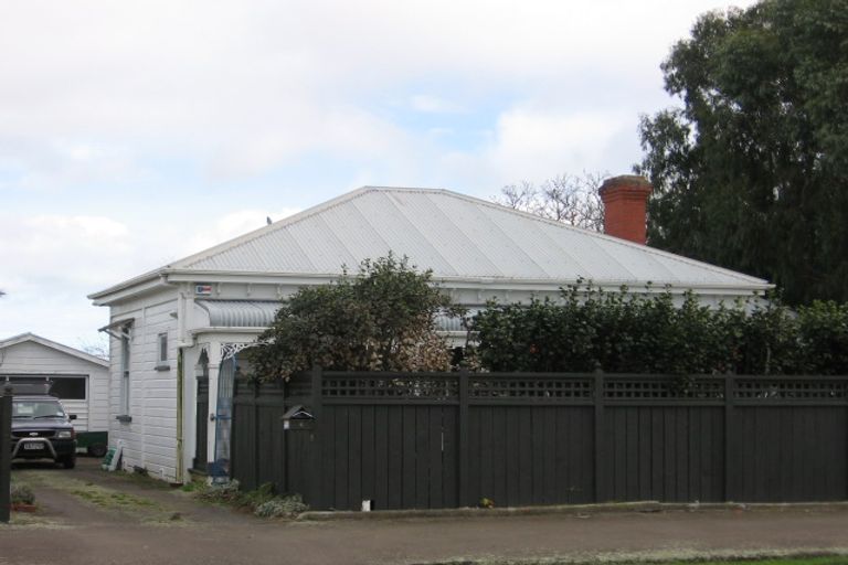 Photo of property in 6 Millar Street, Terrace End, Palmerston North, 4410