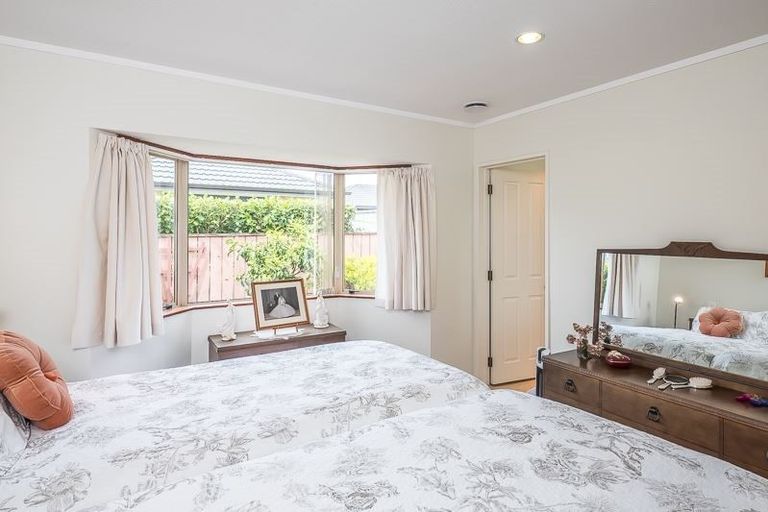 Photo of property in 96 Cedar Drive, Paraparaumu Beach, Paraparaumu, 5032