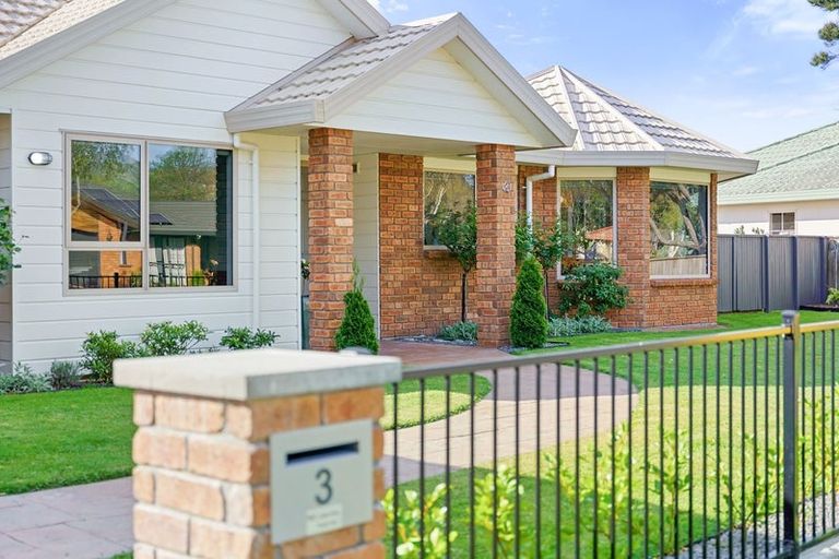 Photo of property in 3 Stella Court, Paraparaumu, 5032