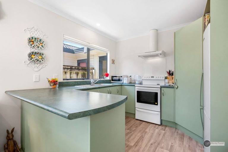 Photo of property in 134b Stokes Valley Road, Stokes Valley, Lower Hutt, 5019