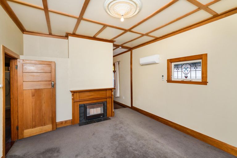 Photo of property in 9 Burns Avenue, Takaro, Palmerston North, 4412