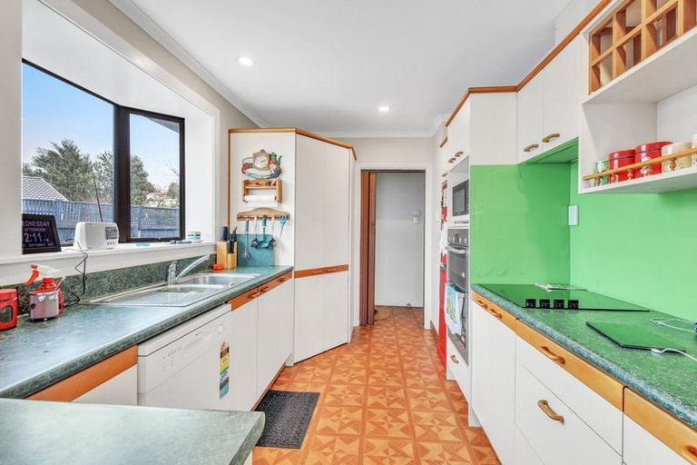 Photo of property in 33 Wycola Avenue, Hei Hei, Christchurch, 8042