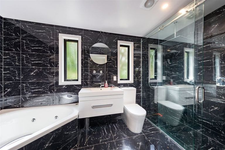 Photo of property in 78 Howard Road, Point Howard, Lower Hutt, 5013