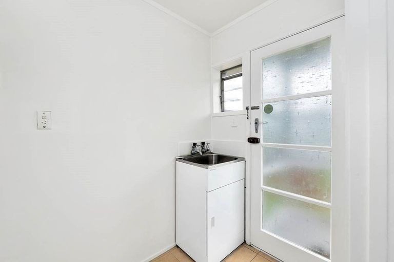 Photo of property in 4/26 Copley Street, New Lynn, Auckland, 0600