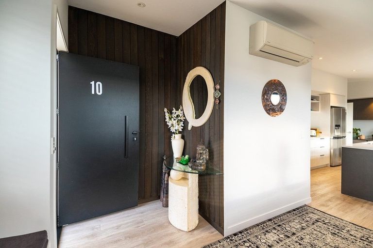 Photo of property in 10 Knightia Drive, Papamoa Beach, Papamoa, 3118