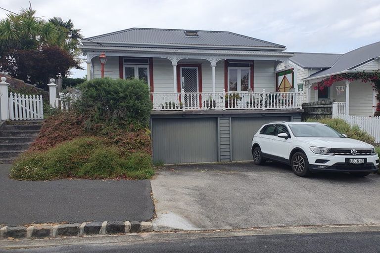 Photo of property in 9 Hastings Parade, Devonport, Auckland, 0624