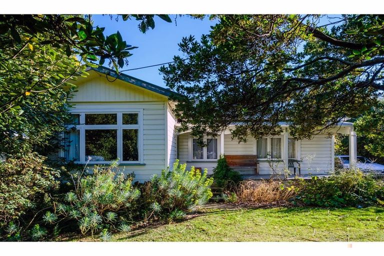 Photo of property in 12 Naylor Street, Waimate, 7924
