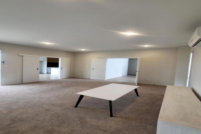 Photo of property in 2 Nohoanga Road, Karaka, Papakura, 2113