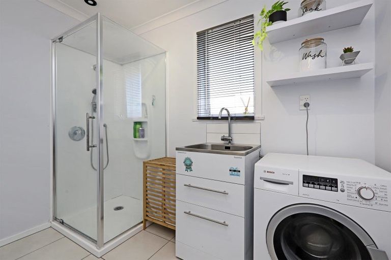 Photo of property in 19 Davidson Avenue, Pirimai, Napier, 4112