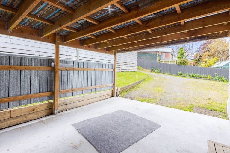 Photo of property in 55 Waverley Street, Waipawa, 4210