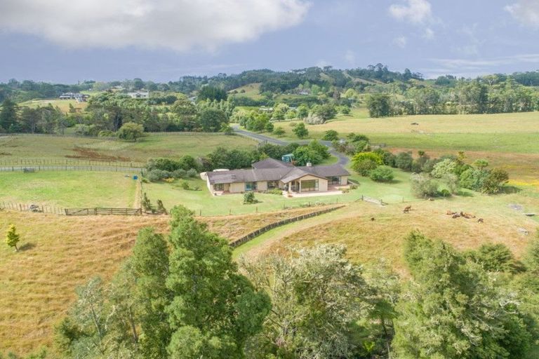 Photo of property in 44 Poynter Lane, Dairy Flat, Silverdale, 0992